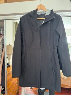 Women’s XS The North Face Black Hooded Trench Rain Coat